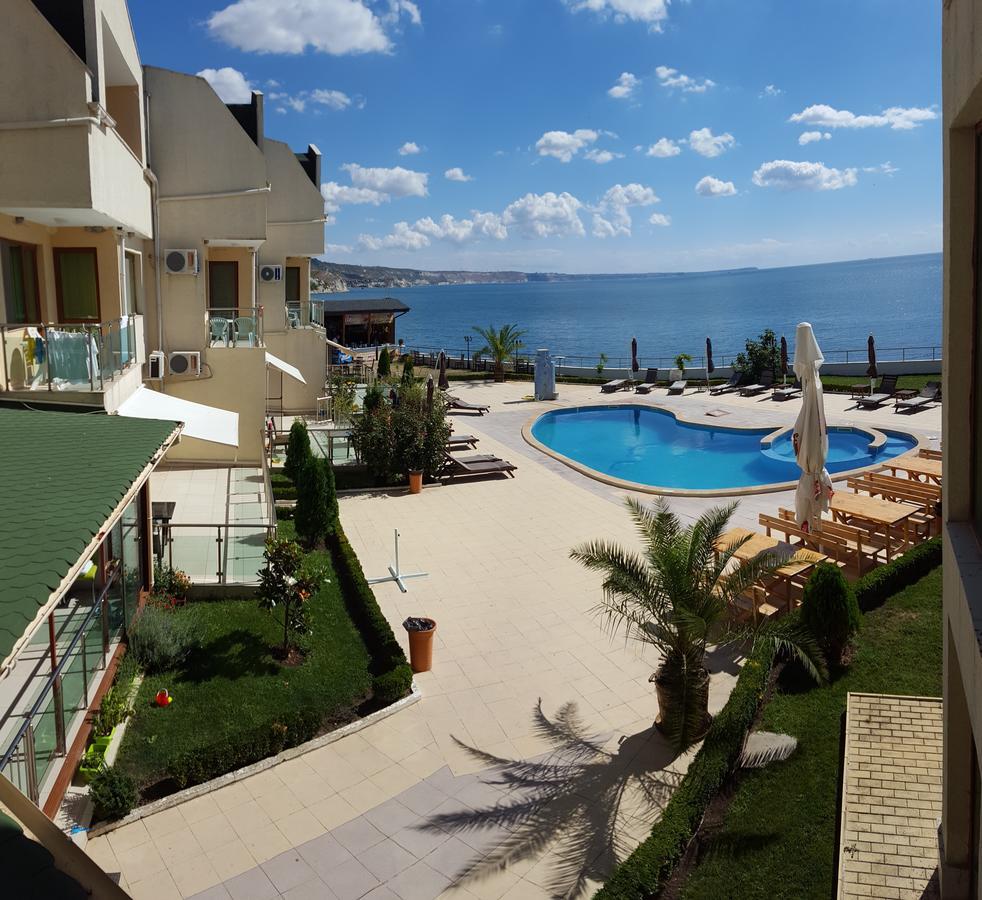 Aparthotel Golf Coast Kavarna Exterior photo